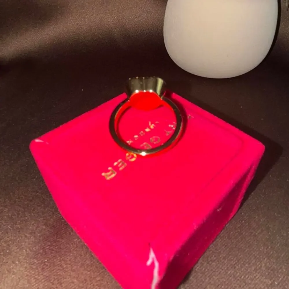 Kurt geiger ring size 7.5 new in box